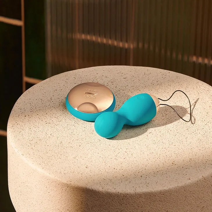 Lelo Hula Beads in Ocean Blue and Deep Rose ้ๆงๅฟซๆ้ฐ้็ๆฌ็ฆ็