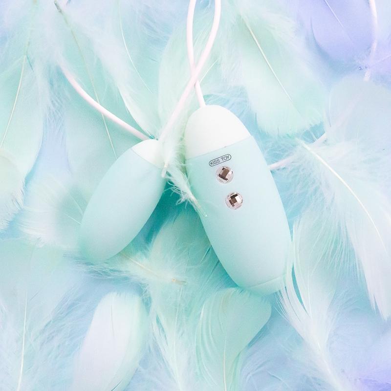 Mainan Kiss Miss VV Telur Bergetar Tanpa Wayar dengan ciri Menghisap Alat Kawalan Jauh Telur Bergetar Getaran Berbilang Kelajuan Kuat Senyap G- Spot Vibrator