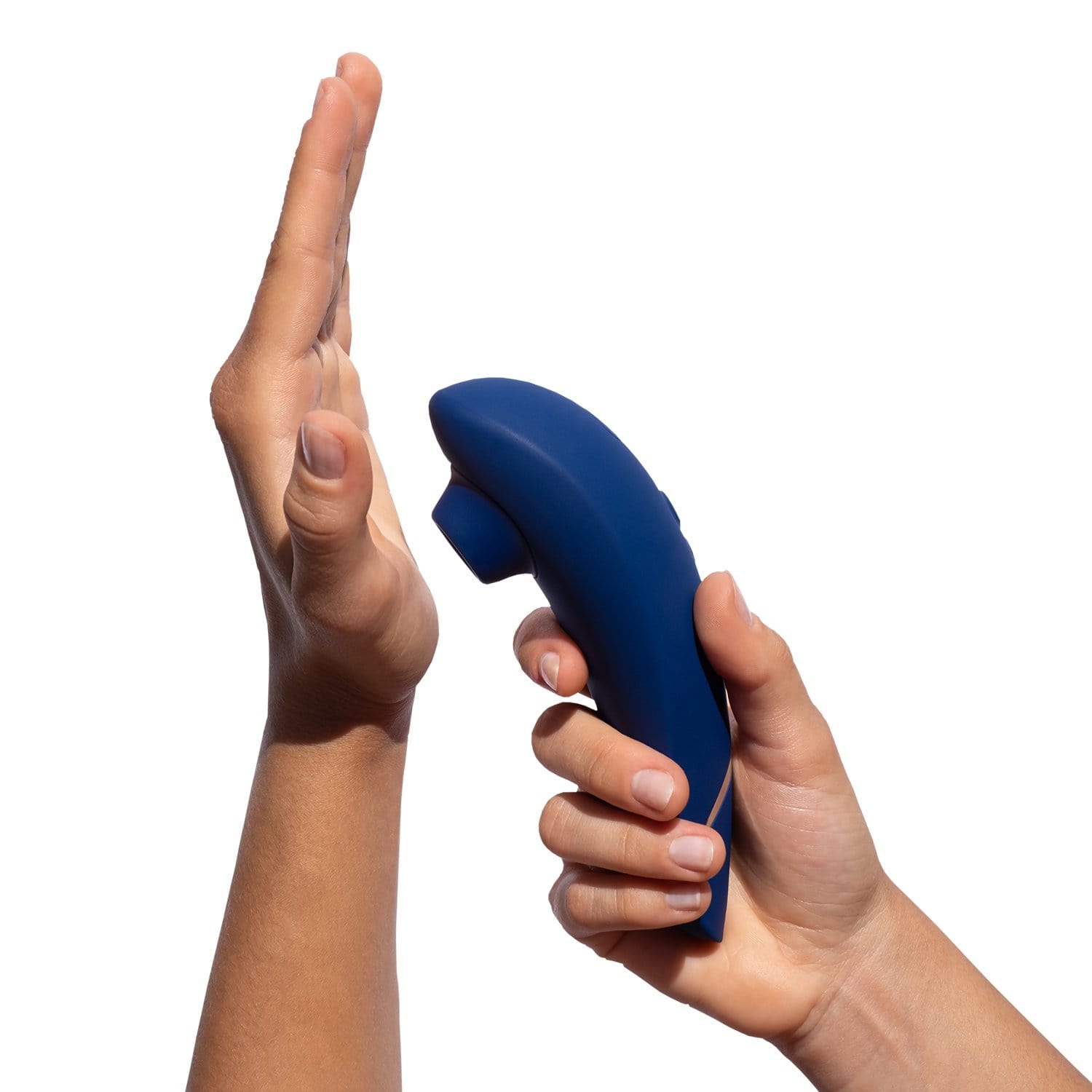 Womanizer - 优质 2 硅胶可充电阴蒂刺激器 5 种颜色