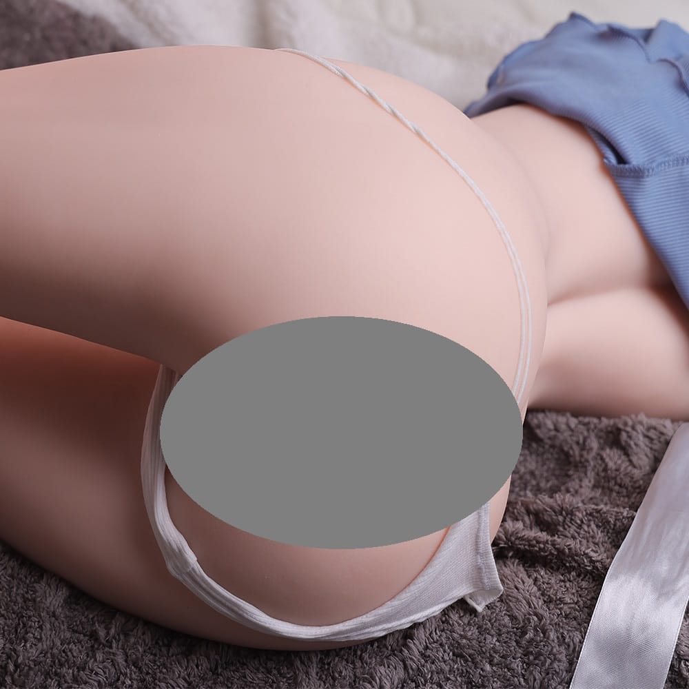 Zhou Qing Wei Half Realistic Real Life With Legs Half Body 22KG