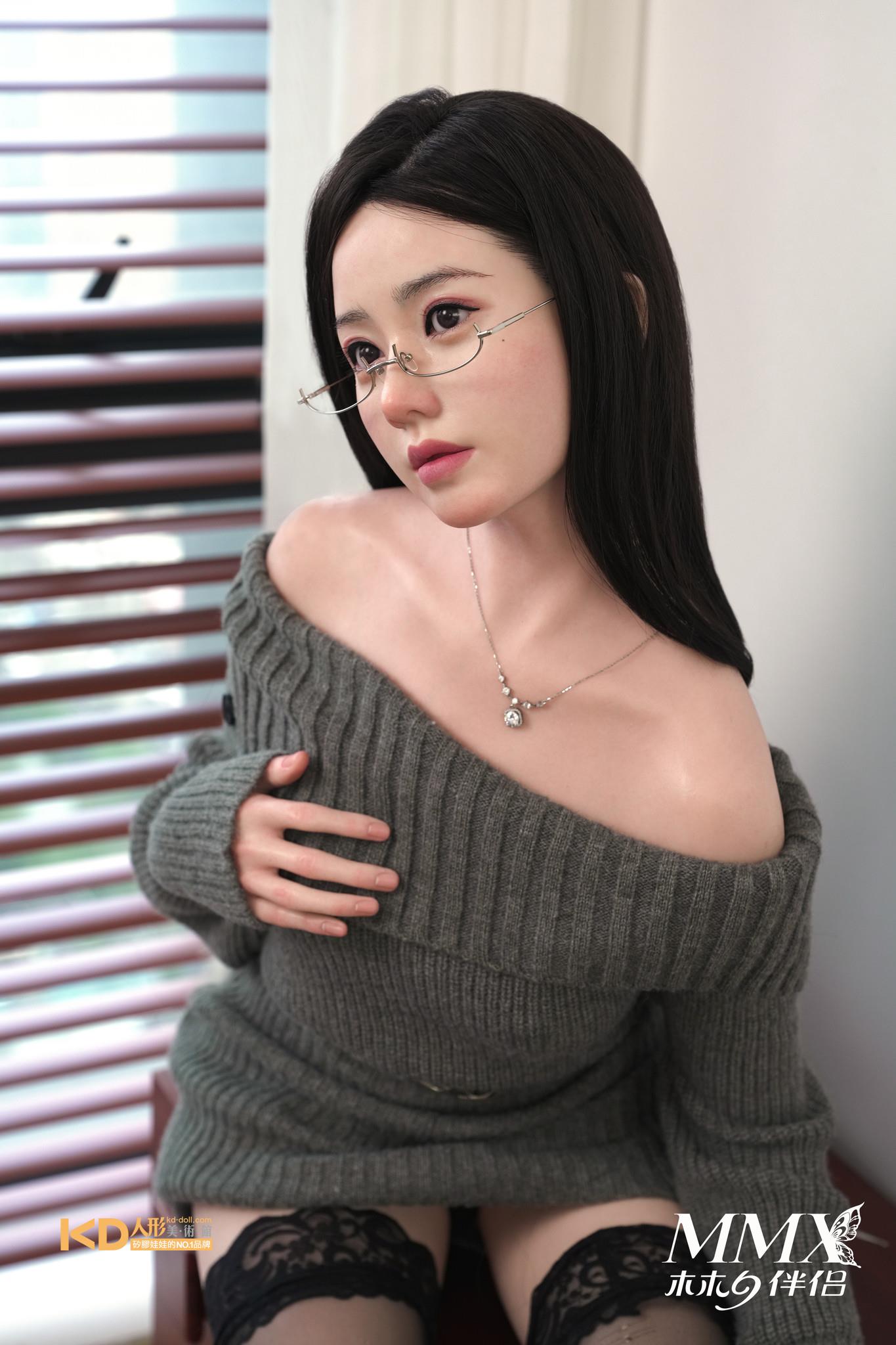MMX DOll Full Silicone Companion Doll, 153cm (Full Skin Texture), Intellectual Beauty Menghan – Integrated Head and Body