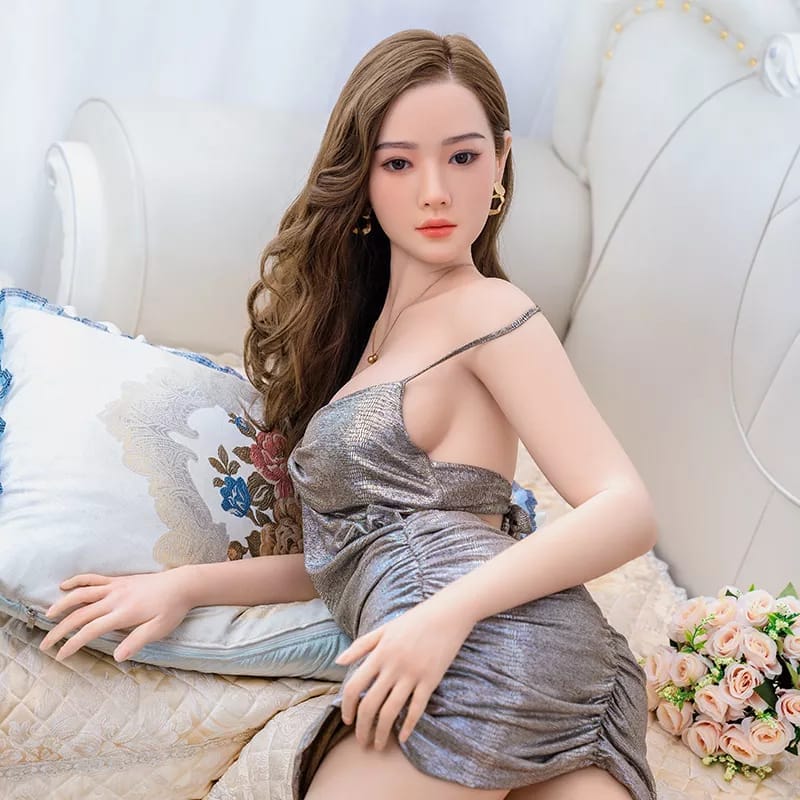 QIANYOU HUI ZI Realistic Full Silicone Sex Doll