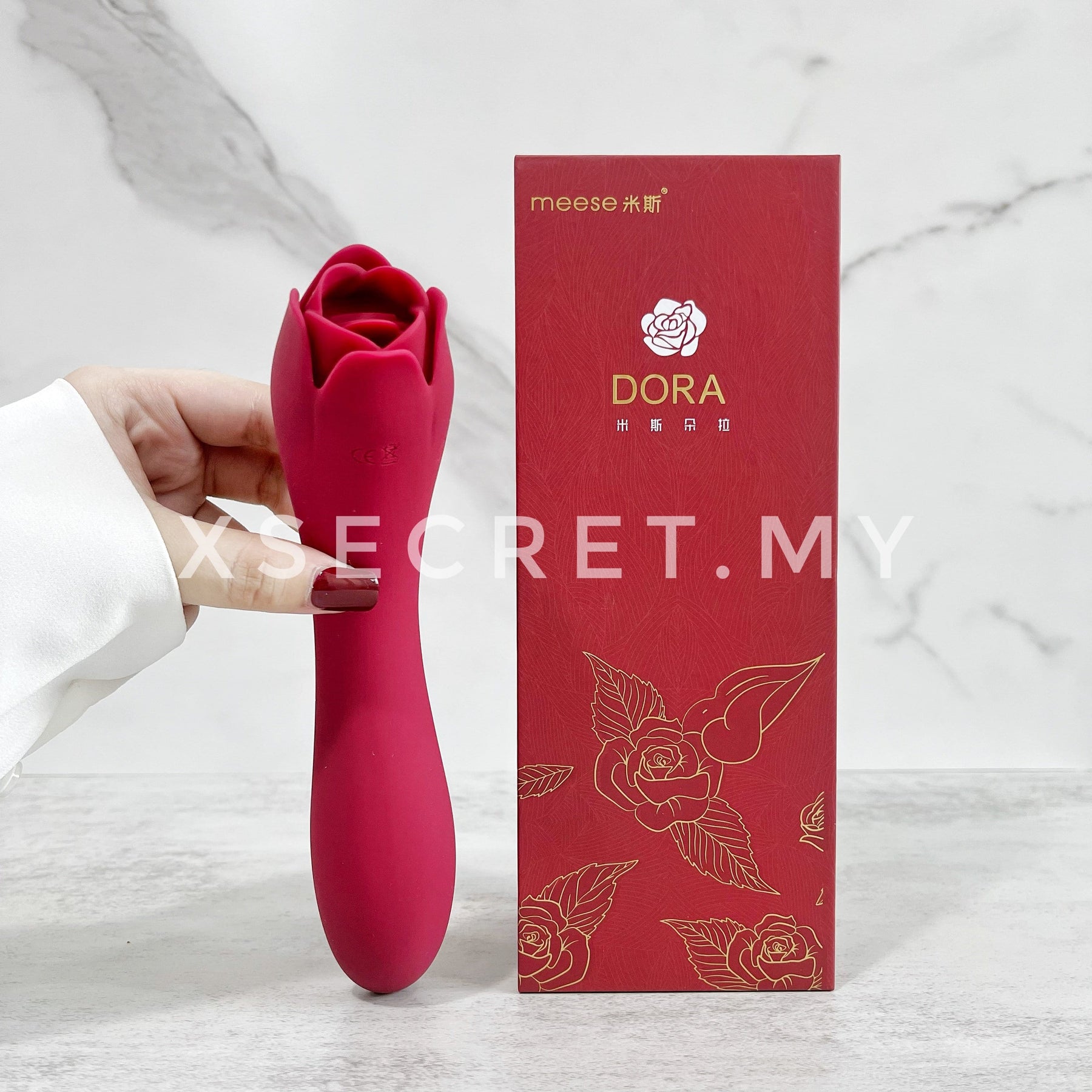 Meese Dora Rose Licking 振动器，适合她